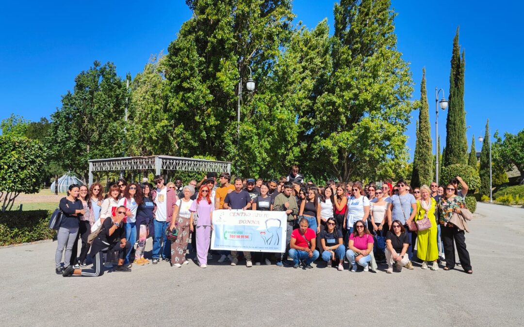 Passeggiata contro la violenza di genere al Parco della Biodiversità di Catanzaro